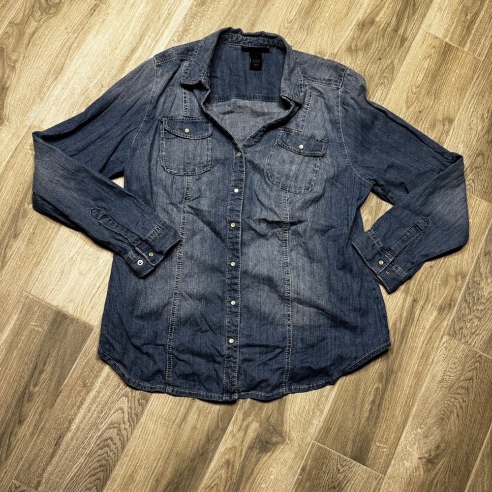 Lane Bryant Blue Denim Button Down Shirt Long Sleeve Plus Size 18 Medium Wash